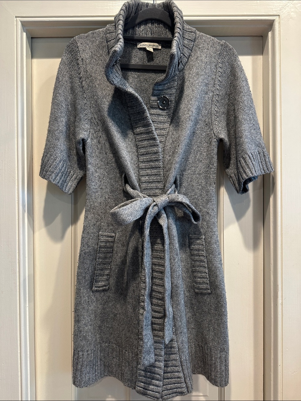 Banana Republic Gray Short-Sleeve Knit Cardigan with Tie Belt